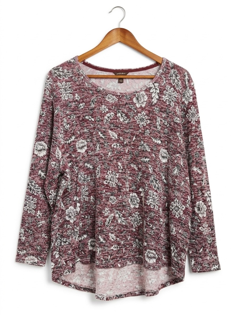Massini NWOT Knit Mauve Floral Scoop Neck Long Sleeve Top